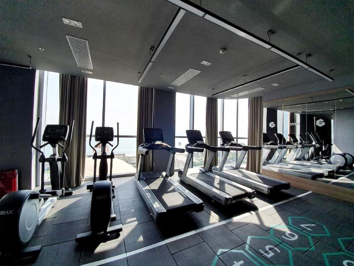 Panorama Lyn Beachfront Apartment Nha Trang Luaran gambar