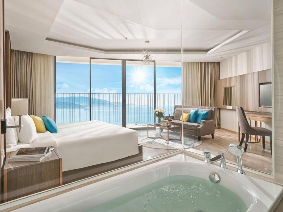 Panorama Lyn Beachfront Apartment Nha Trang Luaran gambar